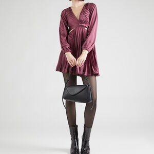 Abercrombie NWT Giselle Pleated Cutout Mini Dress Plum Satin LongSleeve Petite M